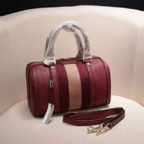 箱包生意新機遇 一手貨源與一件代發(fā)助力微信微店創(chuàng)業(yè)